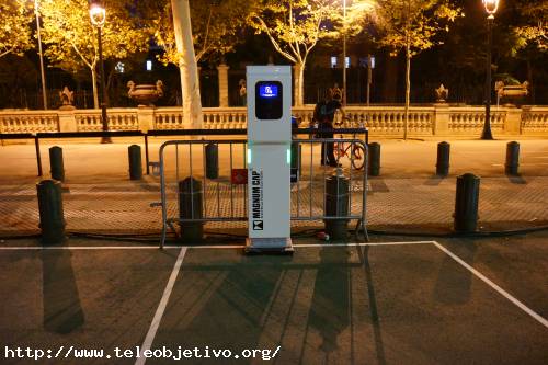 CochesElectricos10 Poste de recarga para coches eléctricos